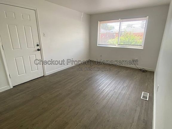 5th image of 815 Courtois St #A