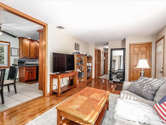 5th image of 46 Jeanette Road
