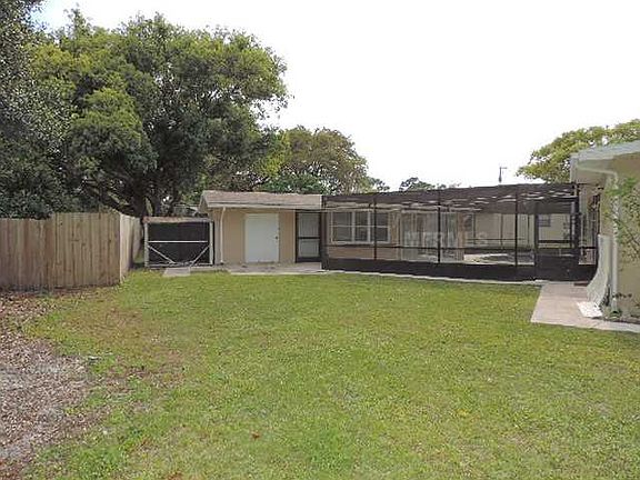 5th image of 5 Camelia Dr