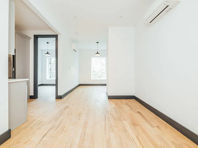 263 Irving Ave #2 — Photo 4