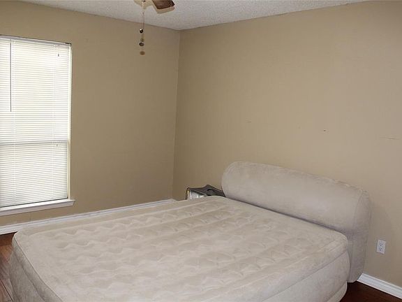 5th image of 2522 Beverly Hills Ln
