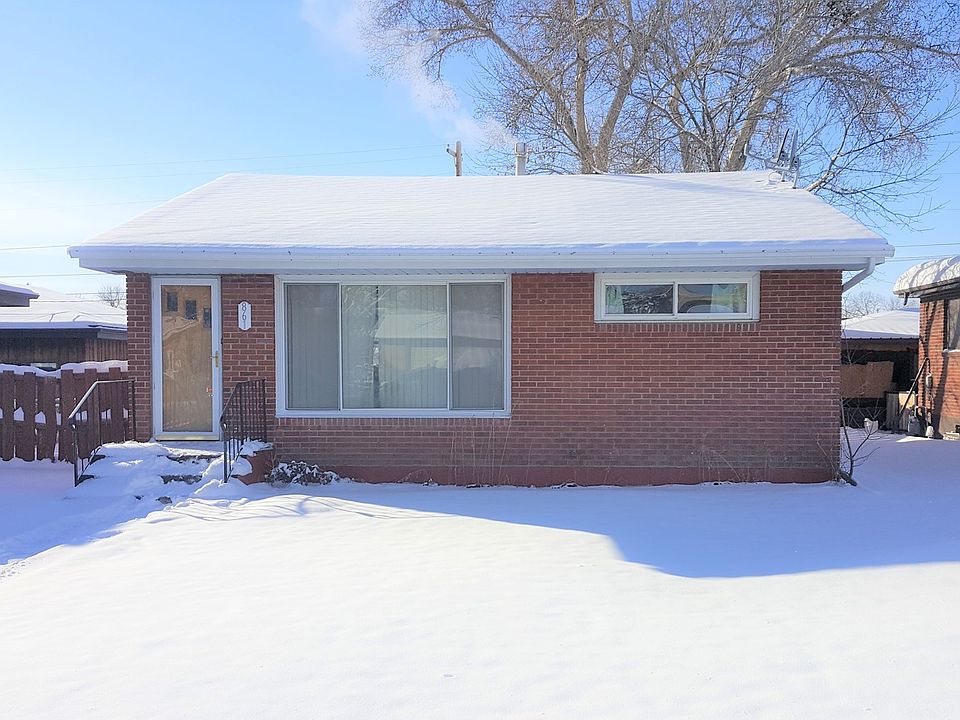 1st image of 861 Hill Ave