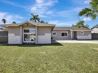 6310 NW 199th St, Hialeah, FL 33015