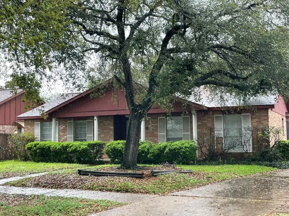 9010 Mellow Brook Dr, Houston, TX 77099