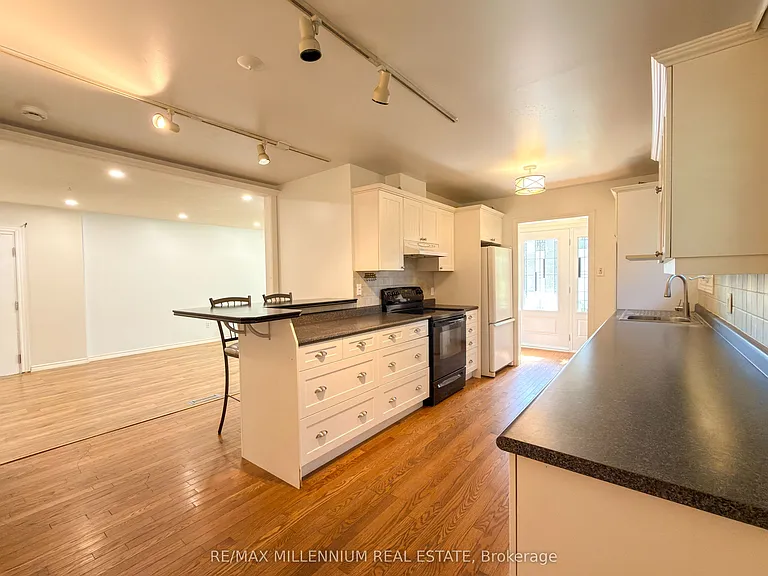 5 Pepler Pl — Photo 11
