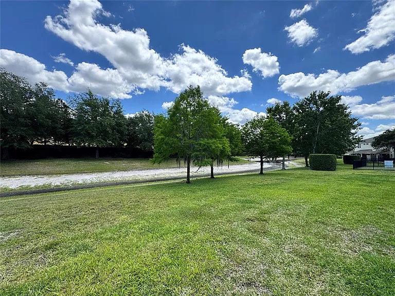 1548 Purple Plum Ln — Photo 30