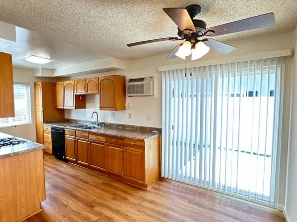 3701 Green Ave #3711, Los Alamitos, CA 90720