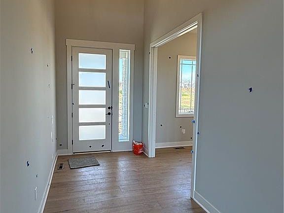 5th image of 18605 Ironwood St