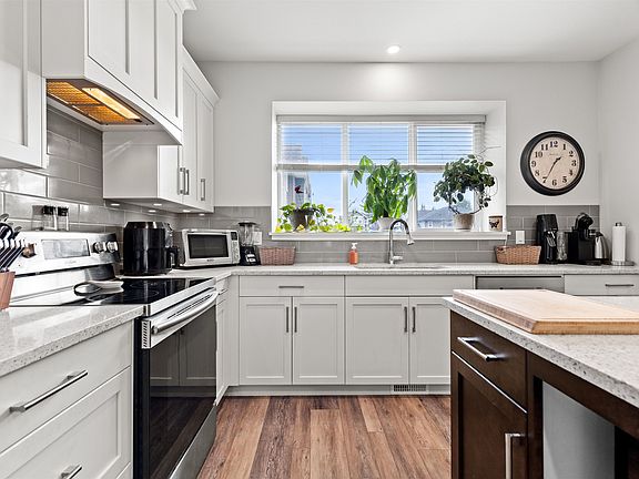 3rd image of 4295 Old Clayburn Rd Lot 21
