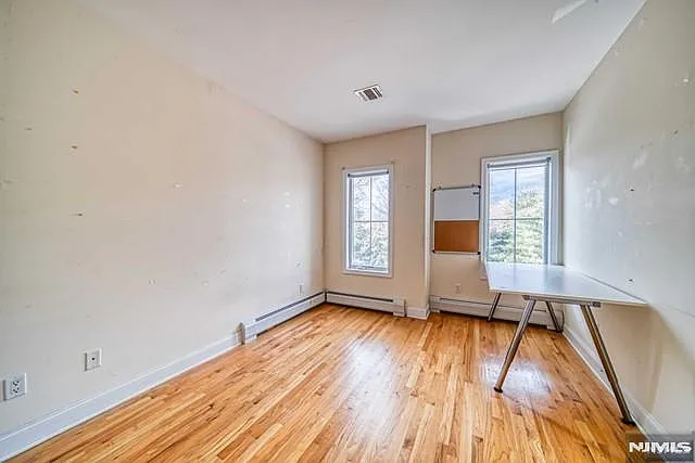 27 Harrington Ct #27 — Photo 17