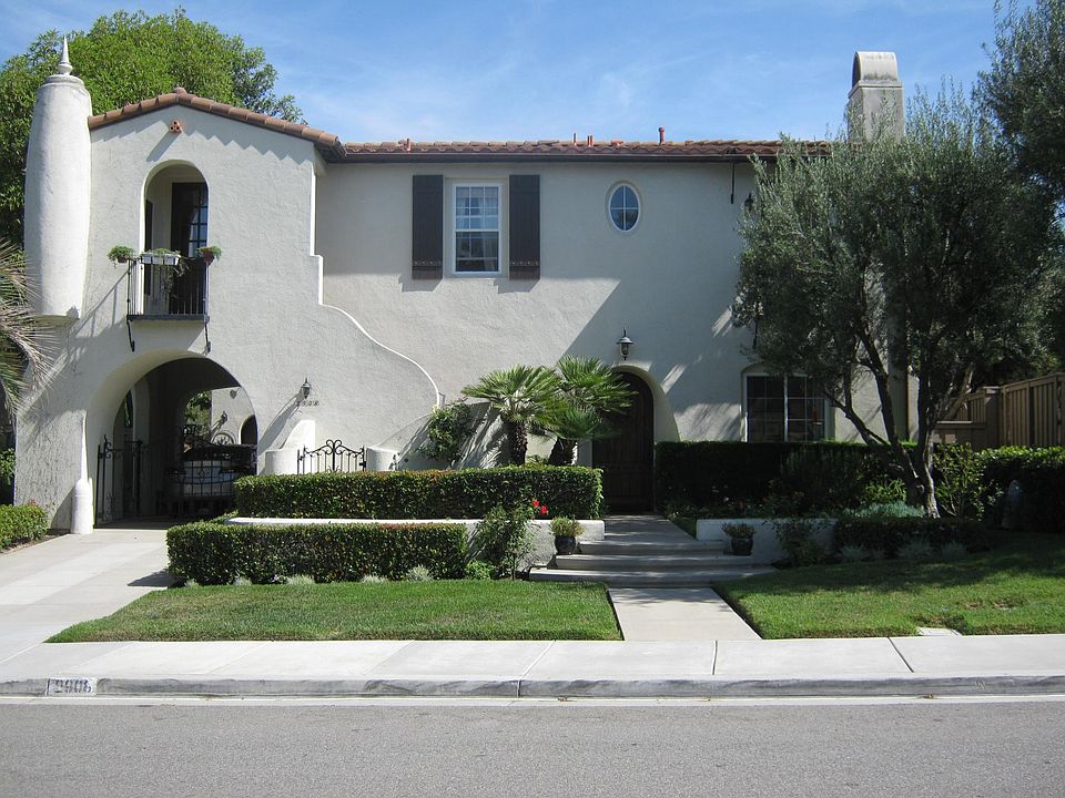 Executive home has attached apartment with own entrance thro