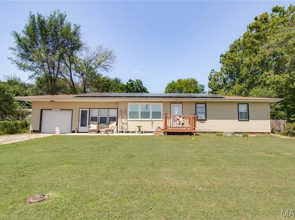 117 S Hamilton St, Otterville, IL 62052