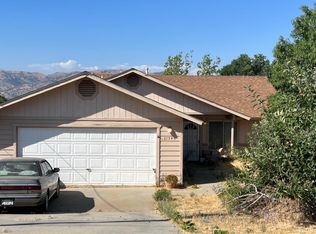21540 Silver Dr, Tehachapi, CA 93561