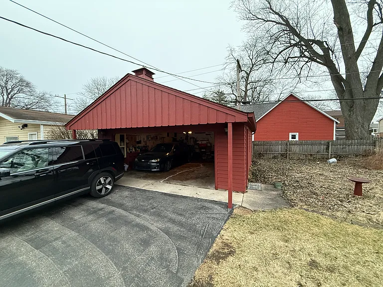 121 N Main St — Photo 19