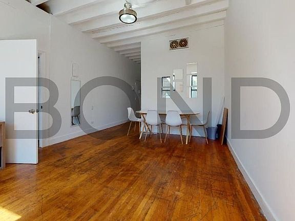 2nd image of 81 2nd Ave #A2
