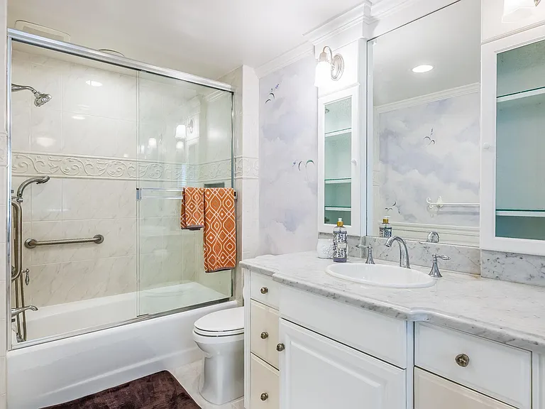 10648 NE 47th Pl — Photo 36
