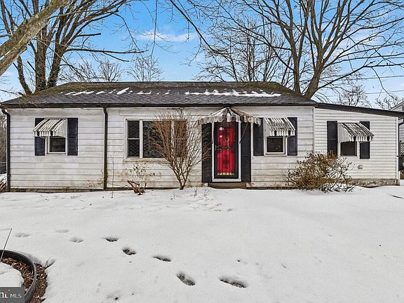 2nd image of 1433 Old Philadelphia Rd