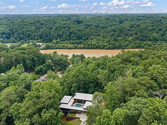 2nd image of 242 Valley Ridge Dr