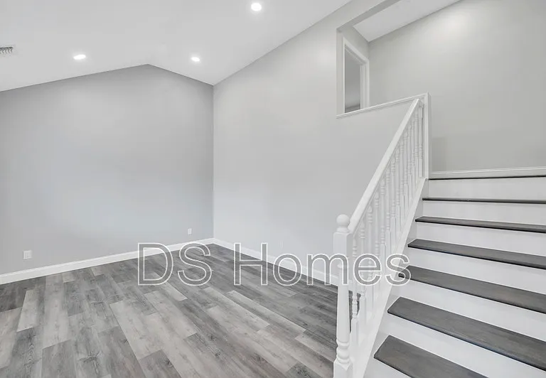 615 Macdonald Ave — Photo 7