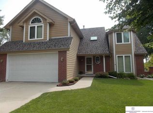 2123 S 165th St, Omaha, NE 68130