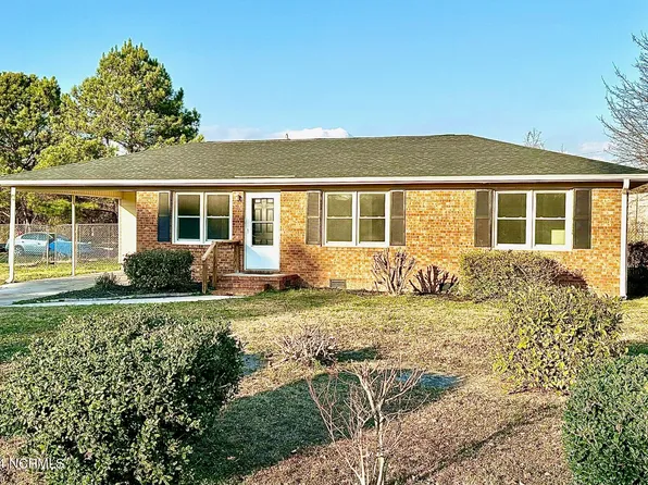 1204 Daisy Street, Elizabethtown, NC 28337