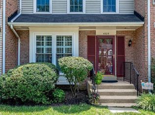 4325 Gingham Ct, Alexandria, VA 22310
