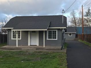 293 Berrydale Ave, Medford, OR 97501