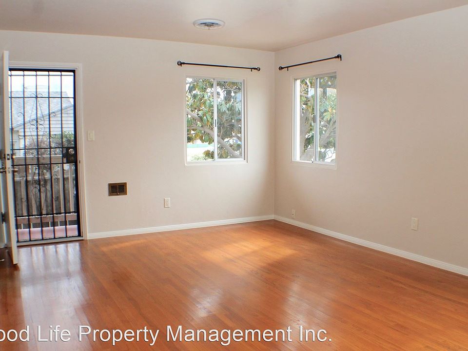 1st image of 4625 Noyes St