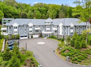 585 Main Street #2F, Armonk, NY 10504