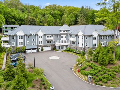 585 Main Street #2F, Armonk, NY, 10504