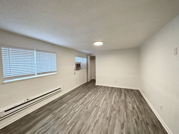Suntree Apartments | 3040 Suntree Plz, Kansas City, KS