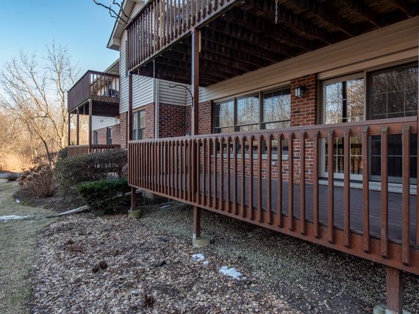 1681 W Beach Rd #1681, Waukegan, IL 60087