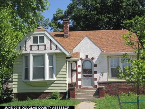 4162 Chicago St, Omaha, NE 68131