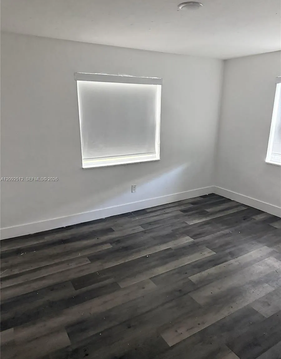 Airline Estates — Photo 4