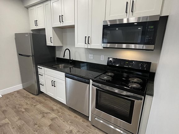 2nd image of 106 N Main St #2