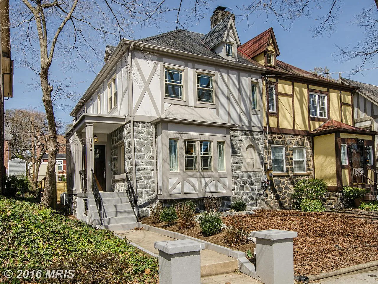 1417 Whittier St NW photo 1