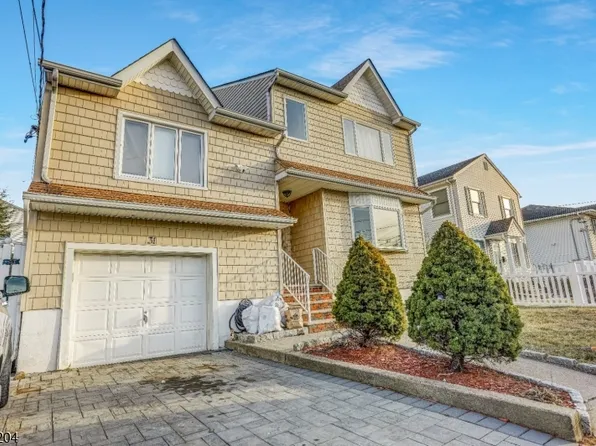 31 Hillcrest Ave, Lodi Boro, NJ 07644