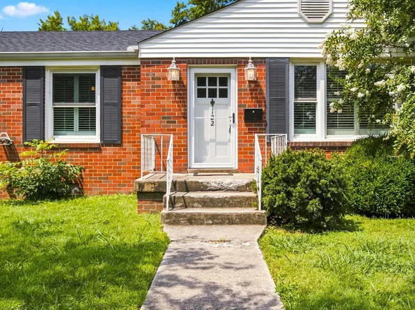 122 Hammond Ave, Lebanon, TN 37087