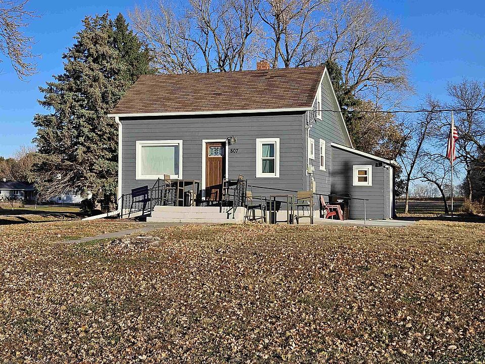 1st image of 807 W Pilcher Ave