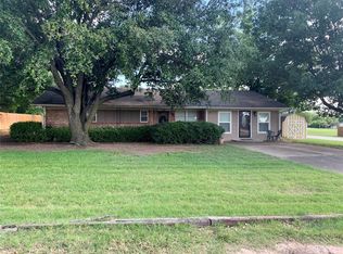 200 Jackson St, Nocona, TX 76255