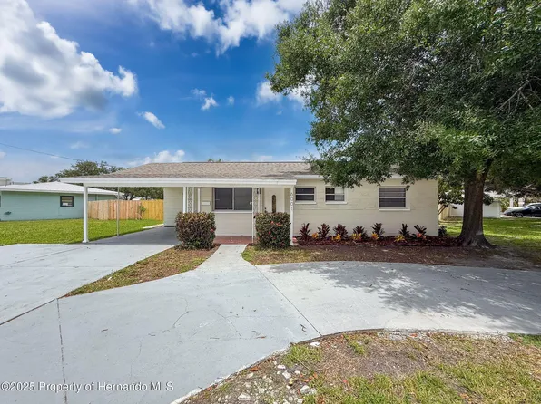 6001 1st St NE, Saint Petersburg, FL 33703