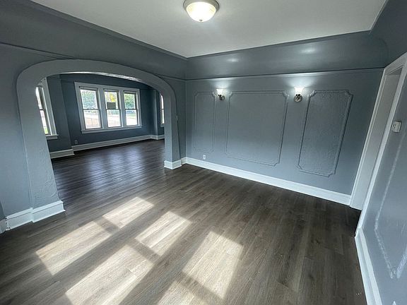 2nd image of 1320-1322 N 13th St