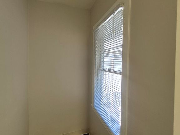 3rd image of 1706 11th St #12