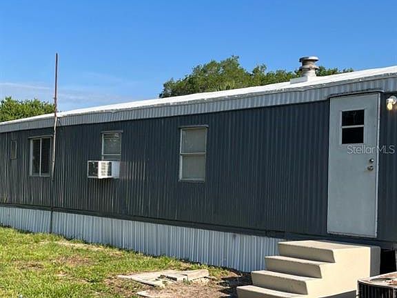 2nd image of 18348 SE 90th Pl