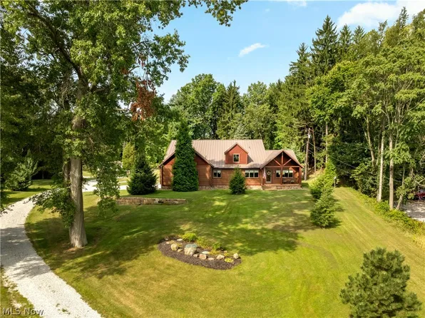 4724 Mayfair Rd, North Canton, OH 44720
