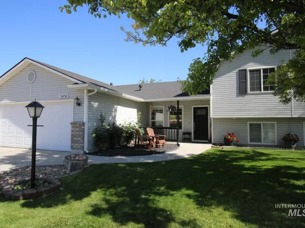 2450 W Santa Clara Dr, Meridian, ID 83642