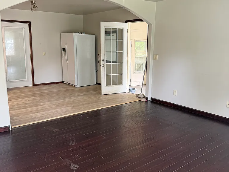 1148 Pontiac Cir — Photo 5