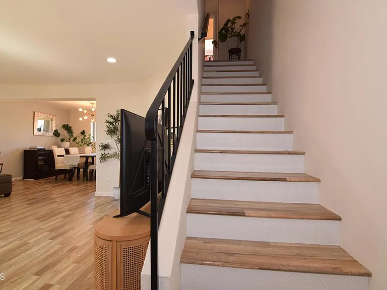 18550 Hatteras St #73 — Photo 12