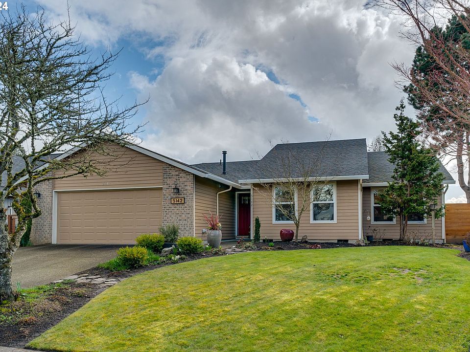 1st image of 5142 NE Stable Dr