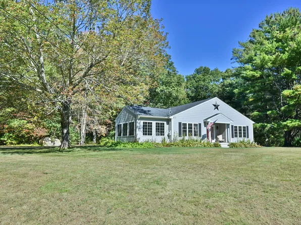 313 Quinebaug Road, Thompson, CT 06255